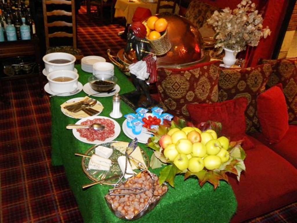 Cit'Hotel Marie Stuart ลารอช-ซูร์-ยง ภายนอก รูปภาพ