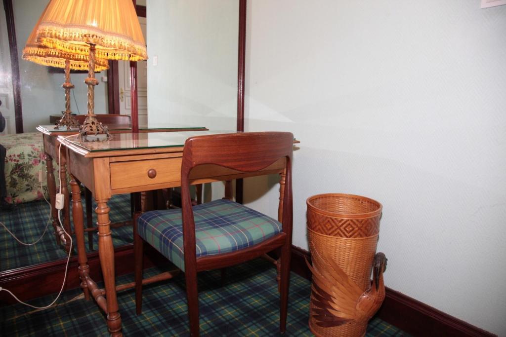 Cit'Hotel Marie Stuart ลารอช-ซูร์-ยง ภายนอก รูปภาพ