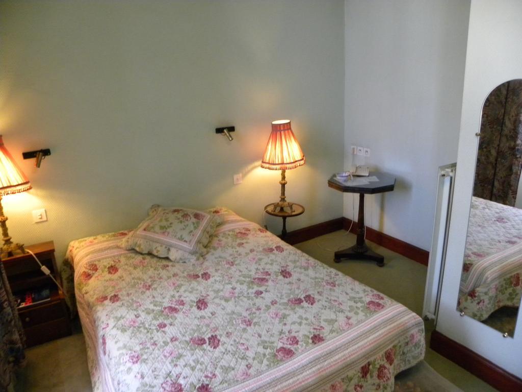 Cit'Hotel Marie Stuart ลารอช-ซูร์-ยง ภายนอก รูปภาพ